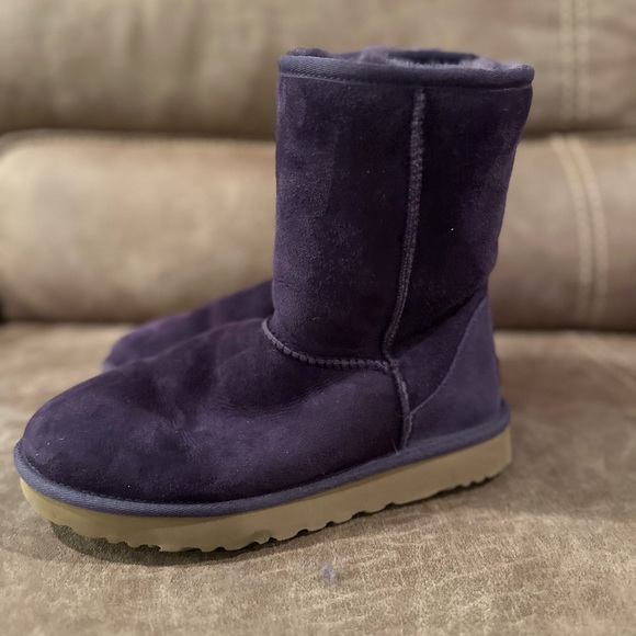 Ugg Classic Fur Lined Boots in Deep Purple 9 - Picture 4 of 7